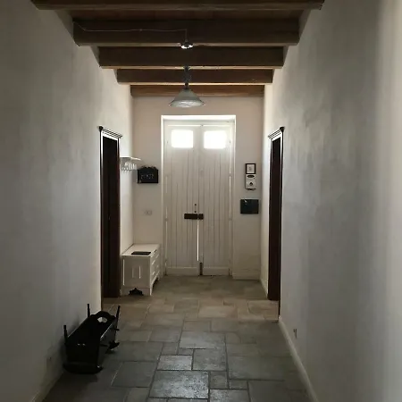 The Shoemakers House *